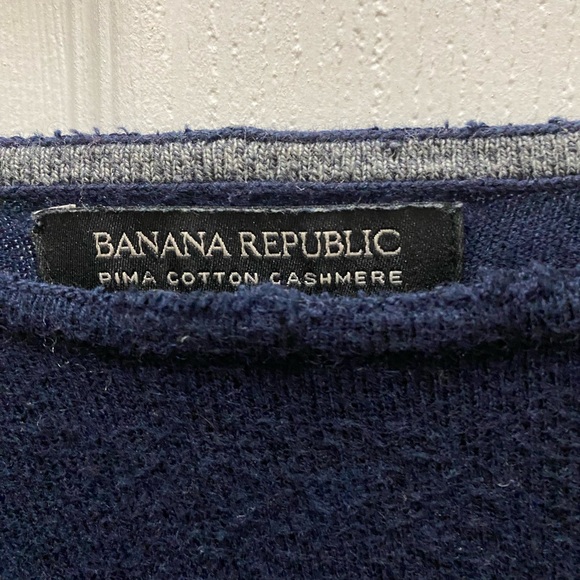 Mens Banana Republic Cashmere sweater - Picture 2 of 3